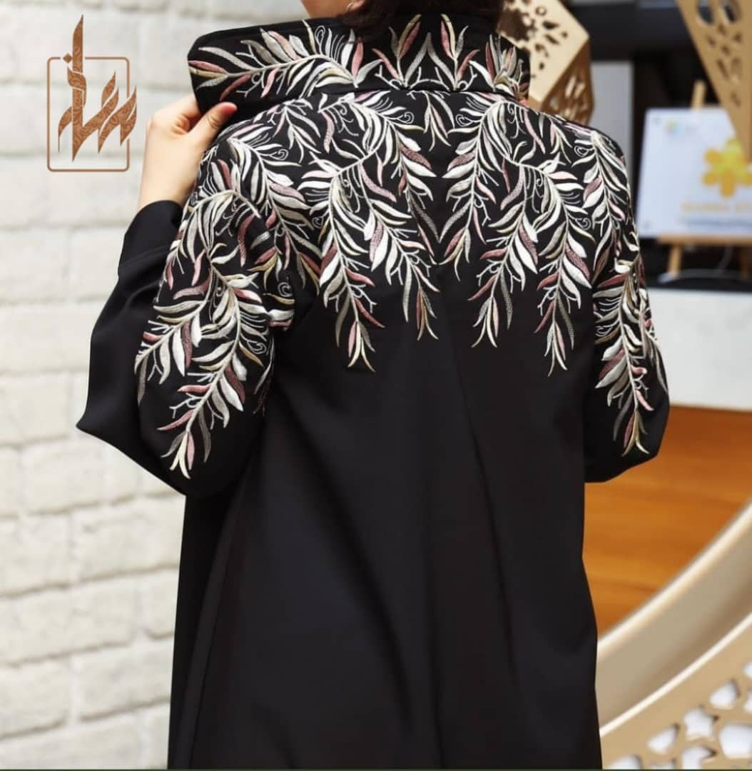 Elegant long black Abaya