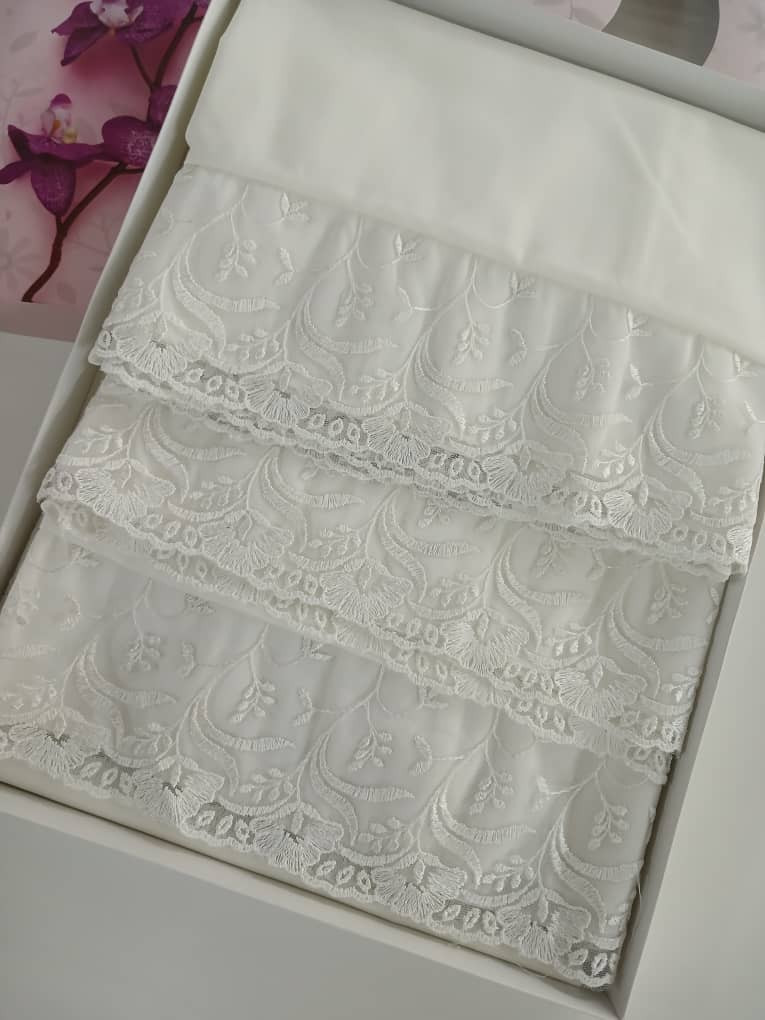 white prayer set - Hover