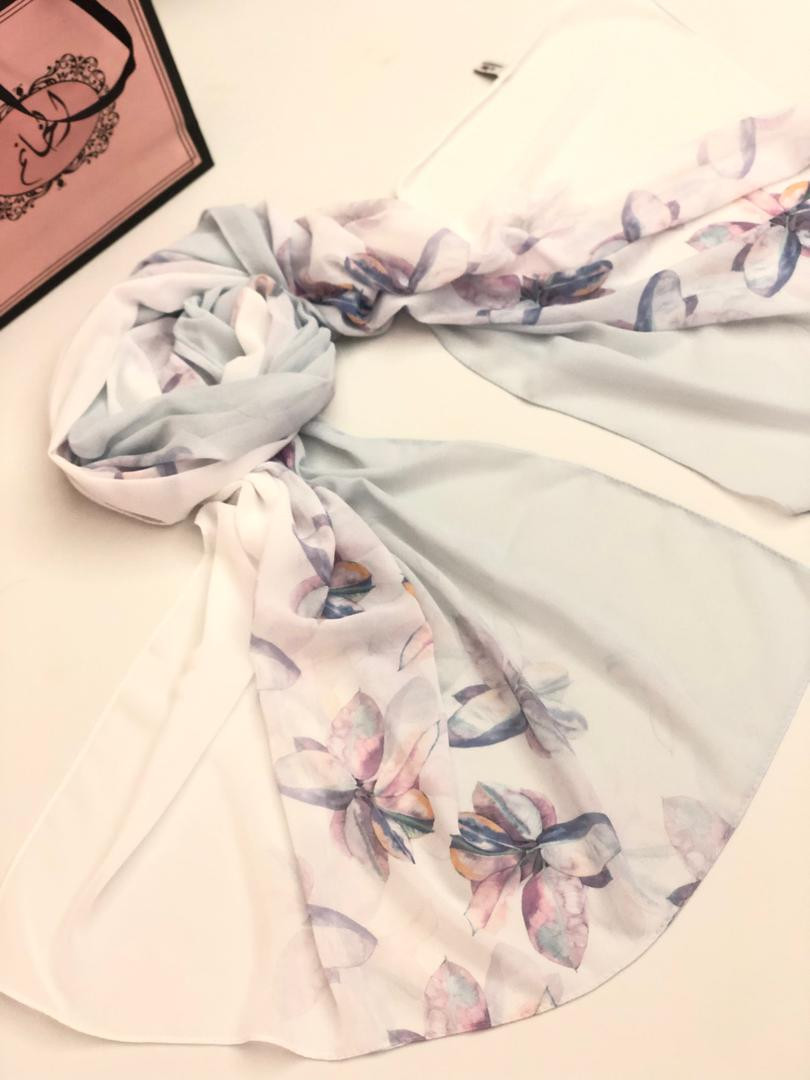 Printed Flowers hijab baby pink