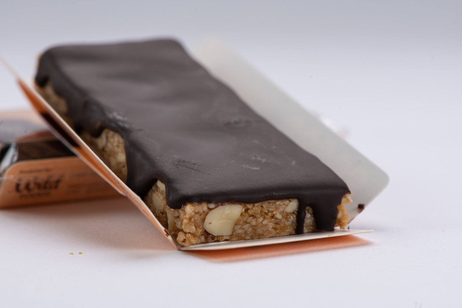 Choco nutty sesame oat bar - Hover