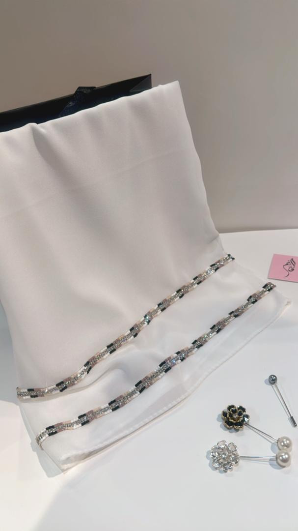 Hijab with beads - Hover