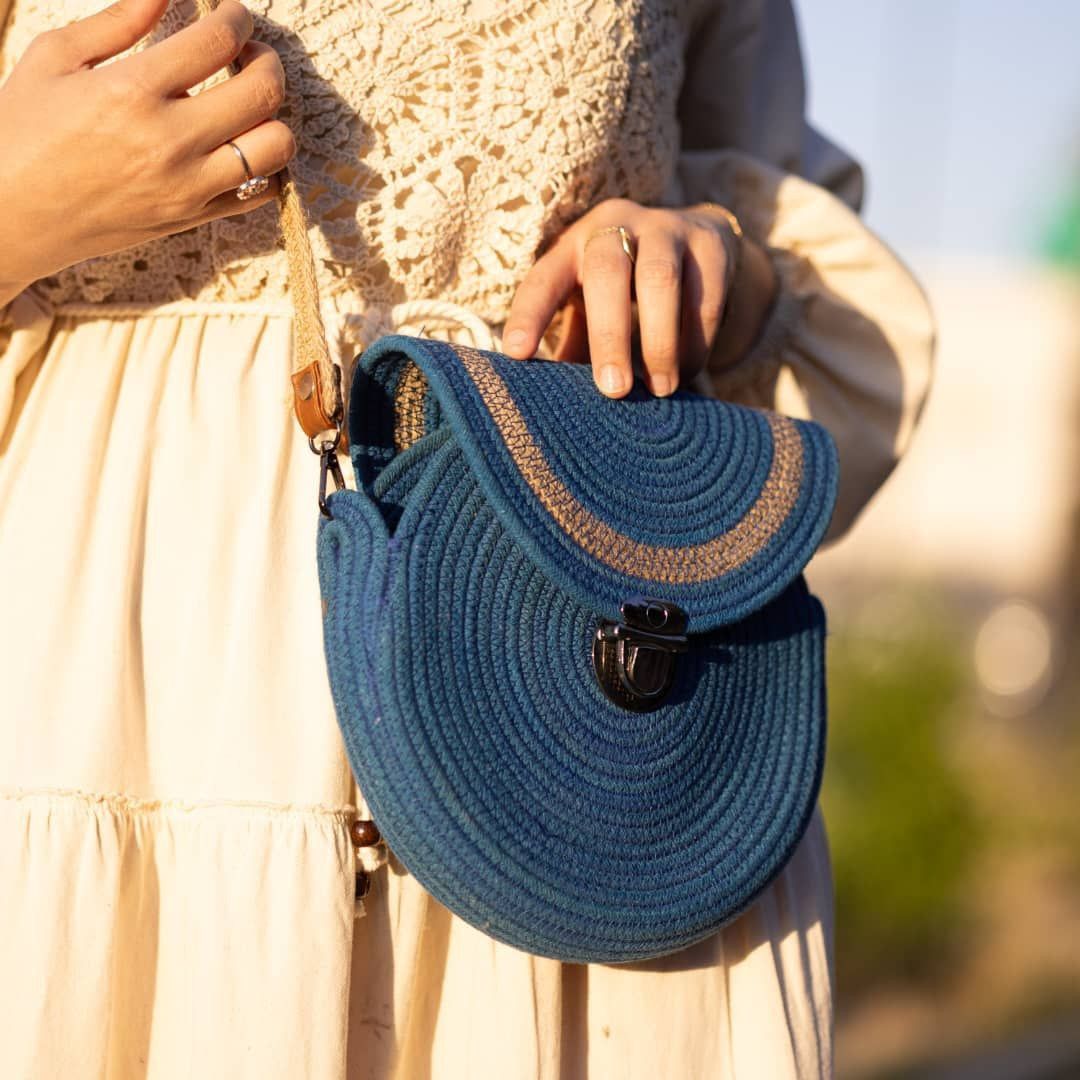 magnetic lock handbag